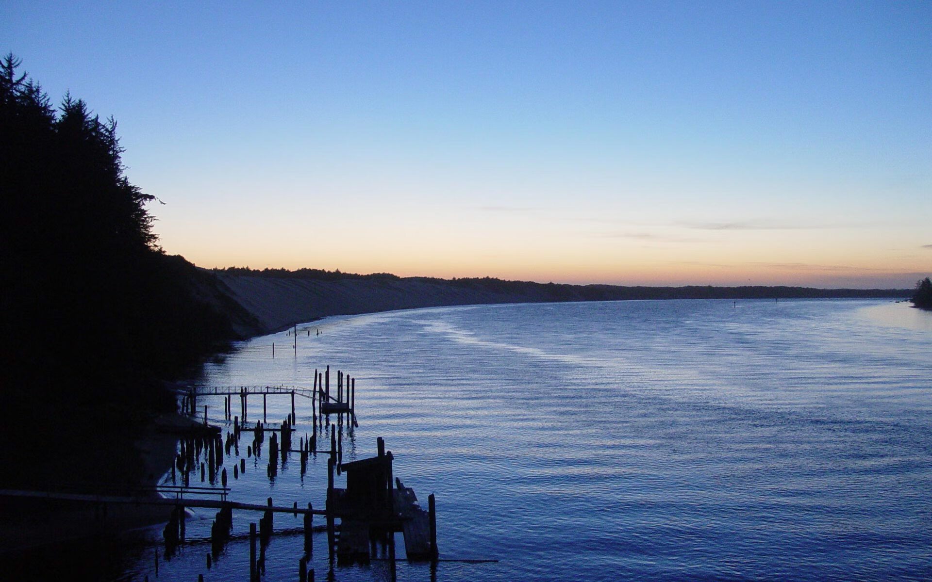 开云平台-马赛在法甲客场战胜第二区队，排名持续上升，法国马赛球队
