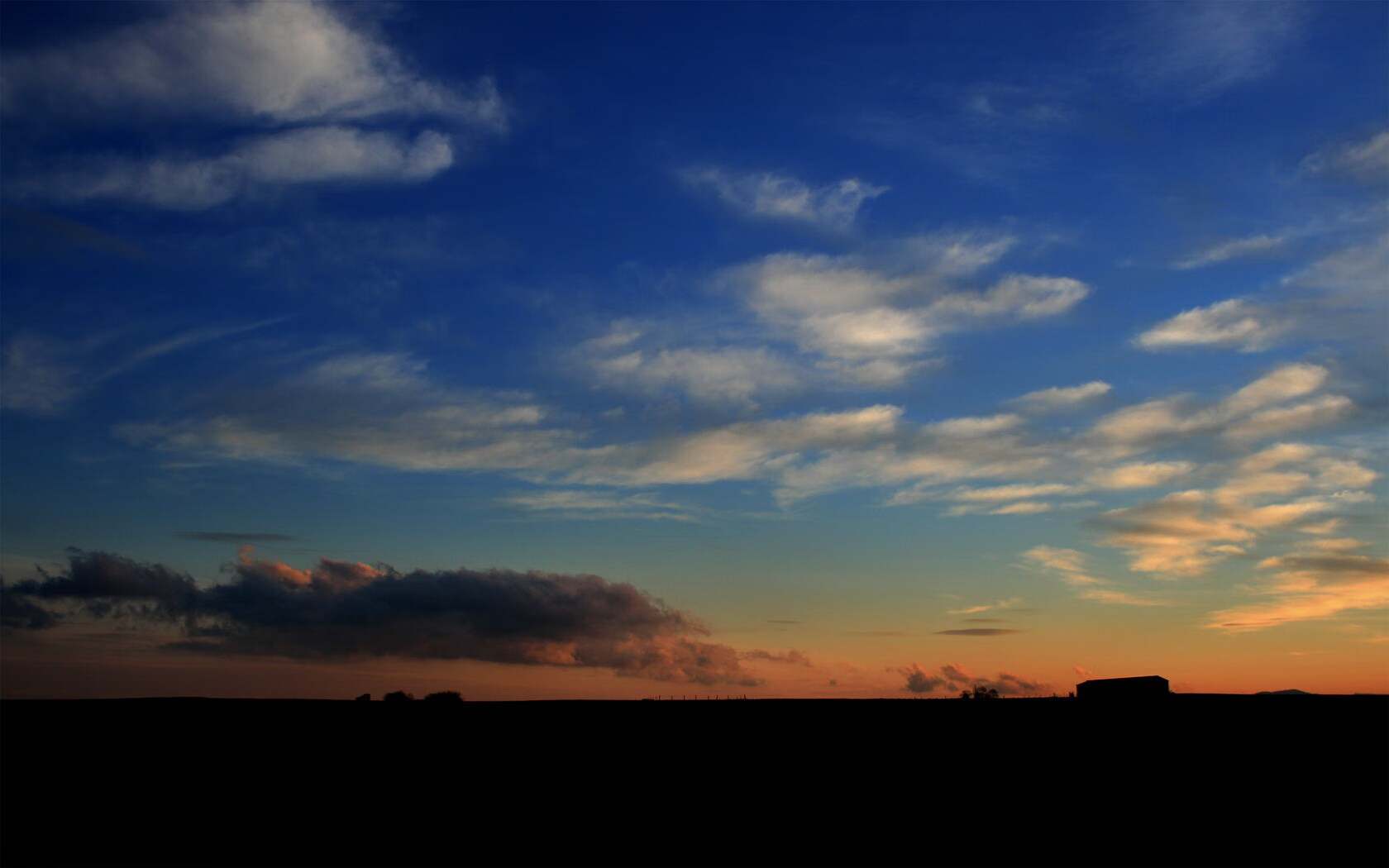 开云平台-科曼连续进球！拜仁轻松战胜对手，全队士气高涨，拜仁慕尼黑边锋科曼