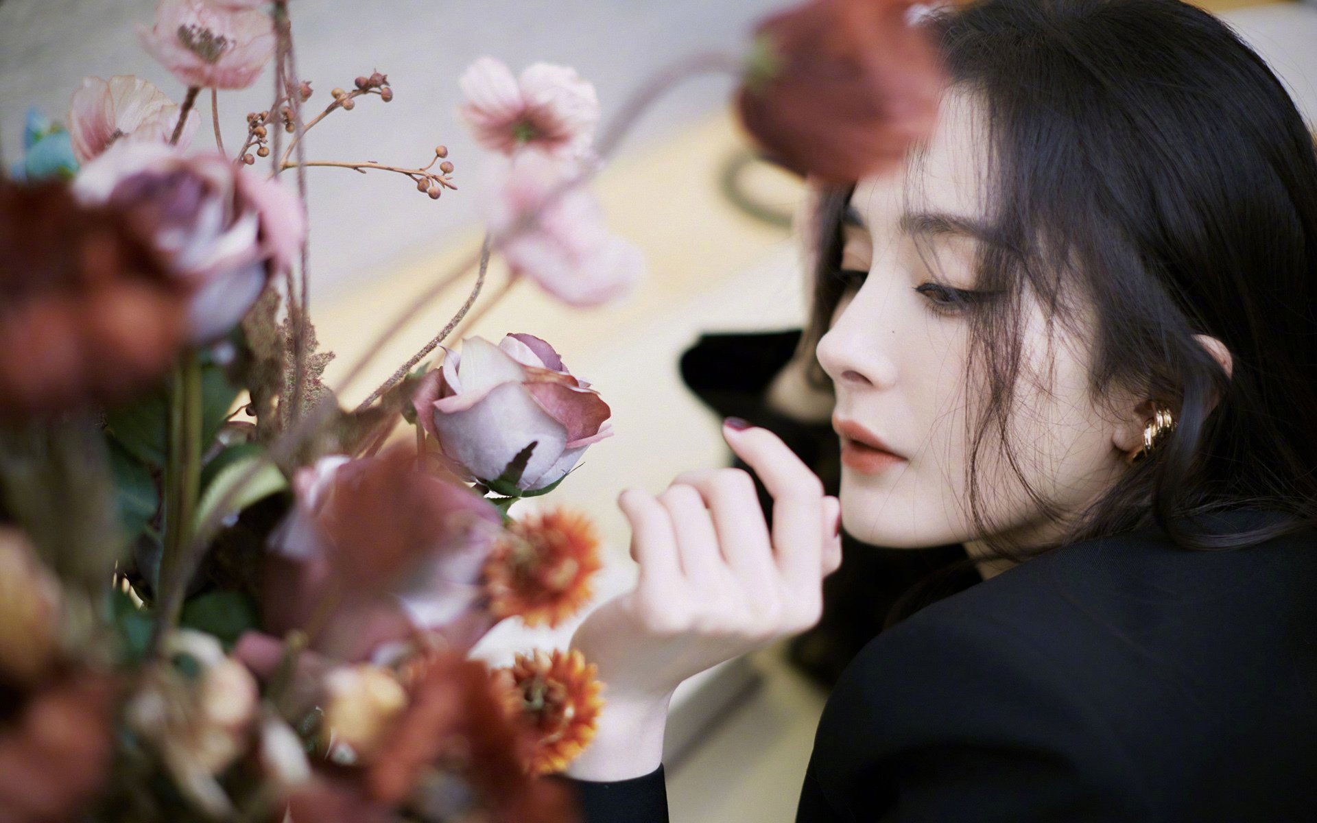 开云官网APP下载-西甲裁判引导语变化对球队心理博弈的间接影响探讨，西甲裁判服装