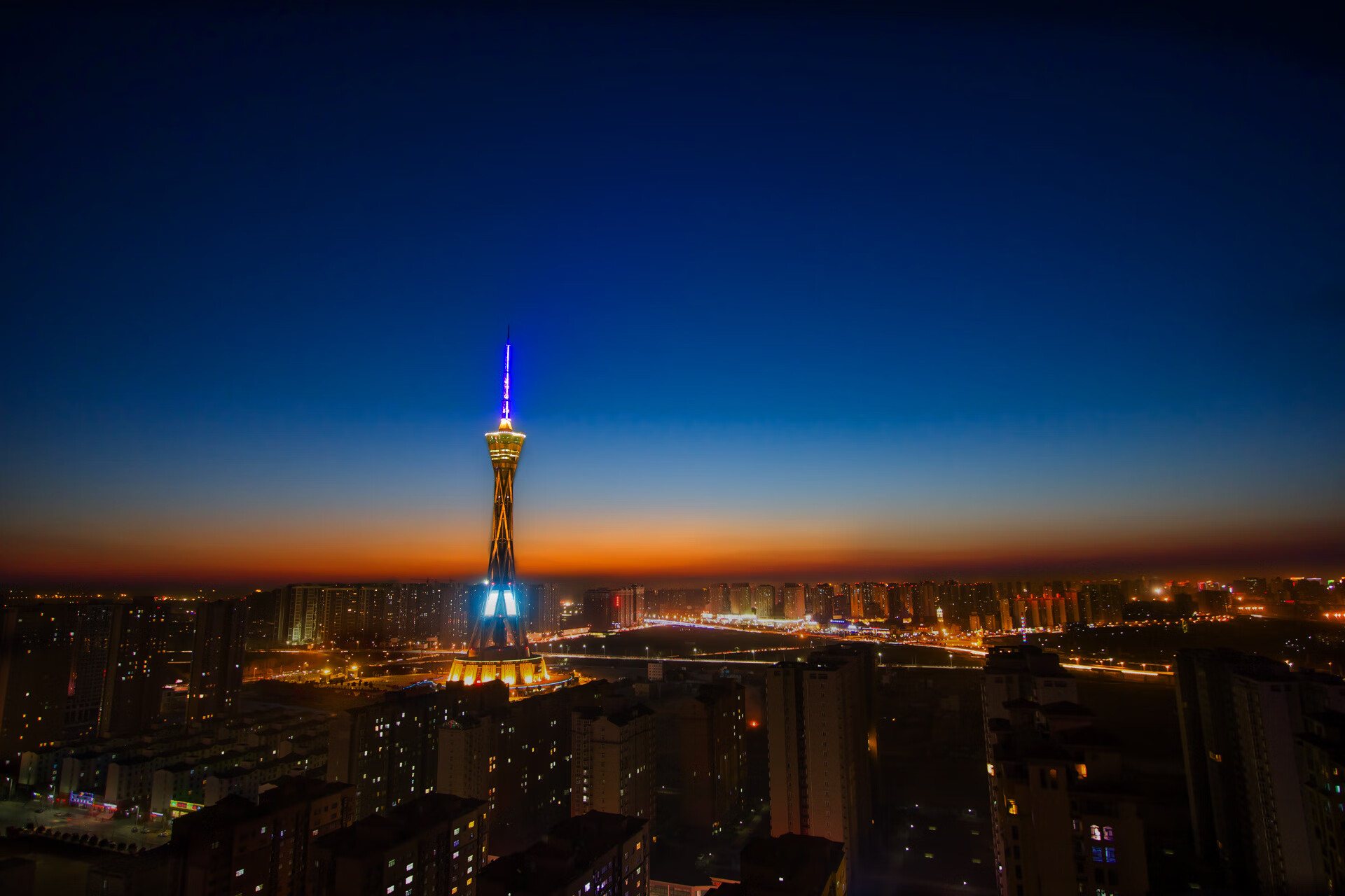 谢佩玲用实力诠释跳水魅力，谢佩新简历