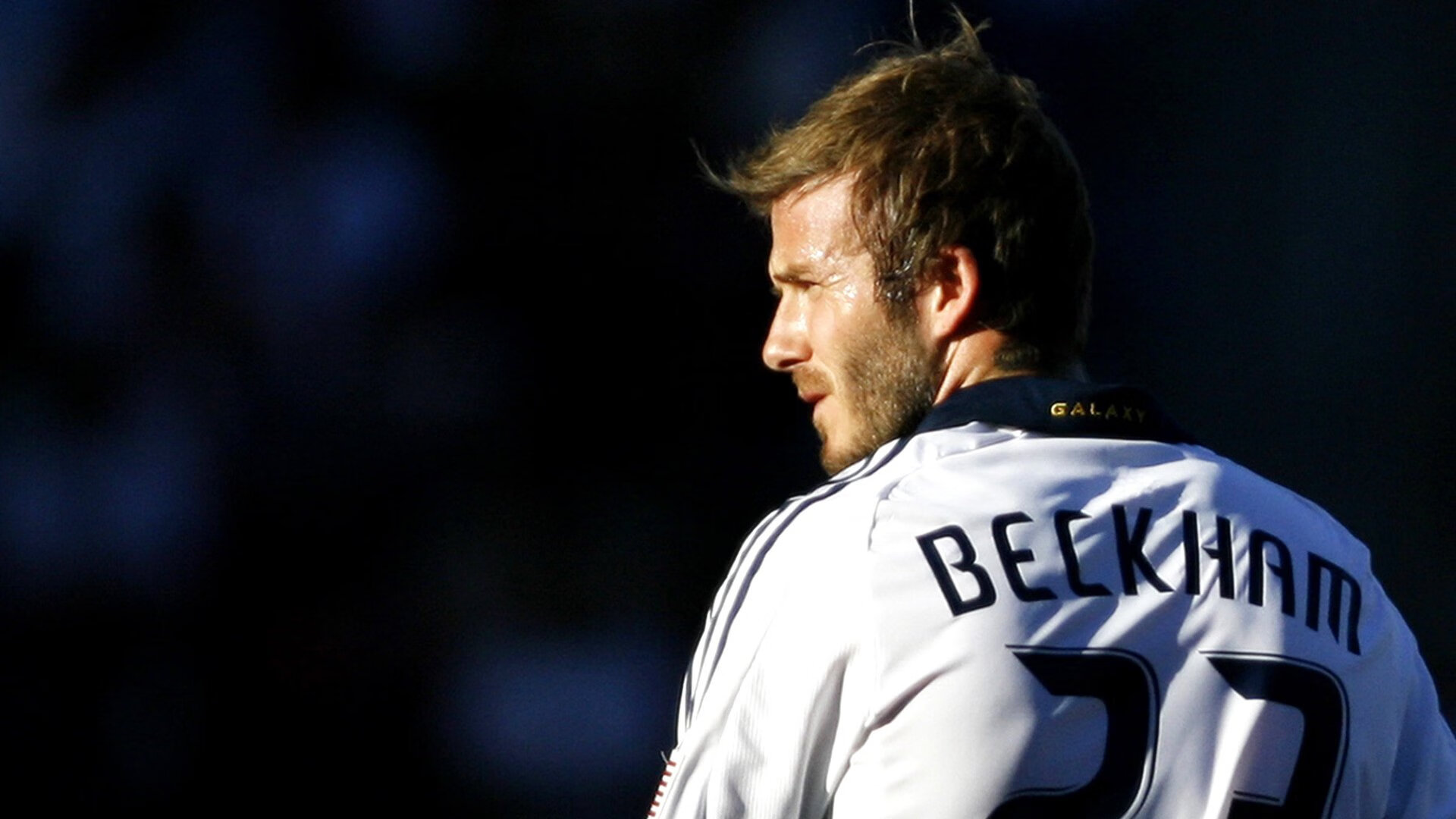 纽卡斯尔联中场新星崭露头角，成为球队中坚，纽卡斯尔联首发